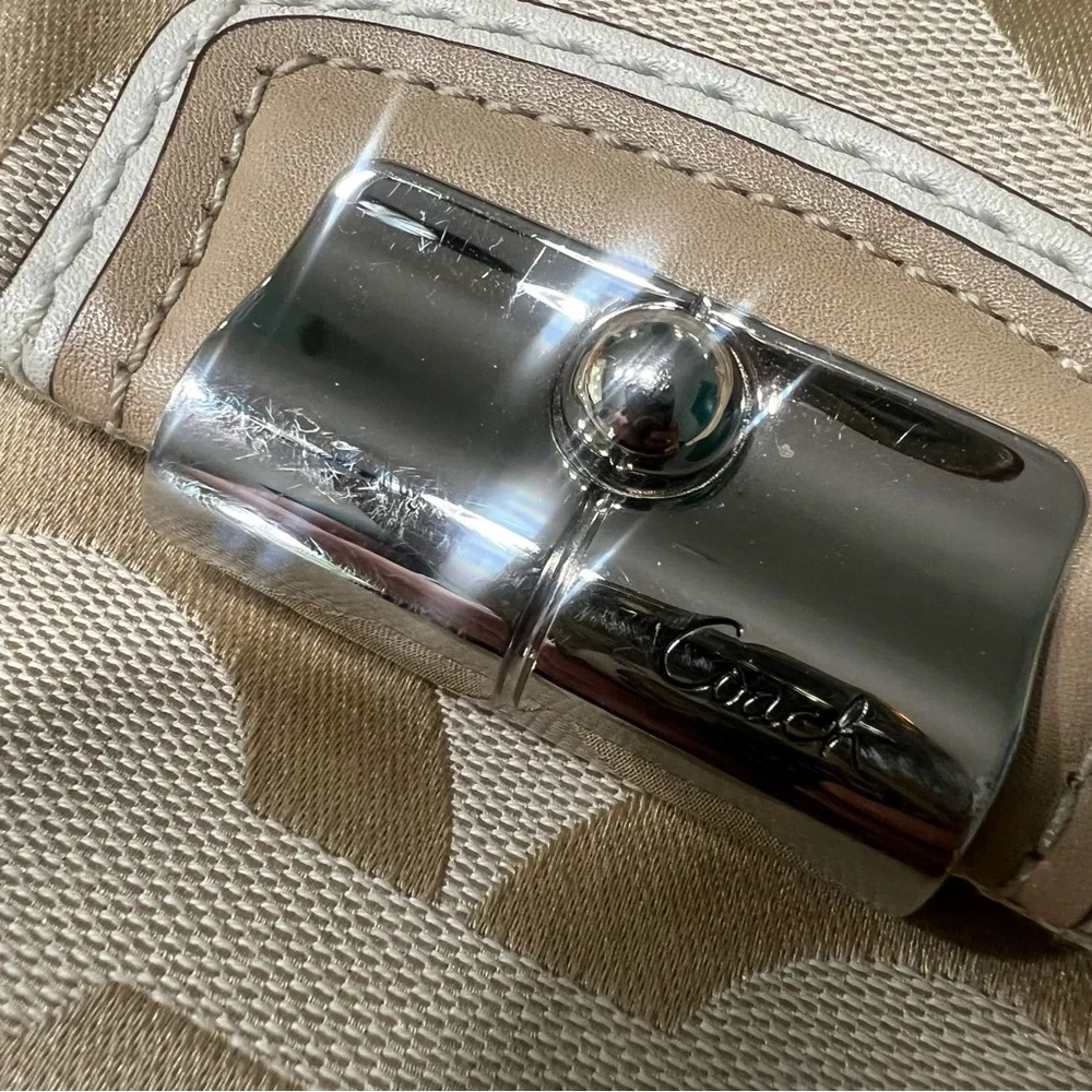 Coach Hobo Tan Shoulder Bag Signature Monogram Light Khaki Sand Lavender